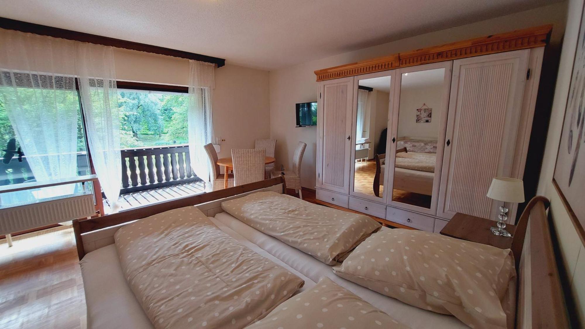 Gaestehaus Gerhardt ชไวเก็น เร็คเท็นบาค ภายนอก รูปภาพ